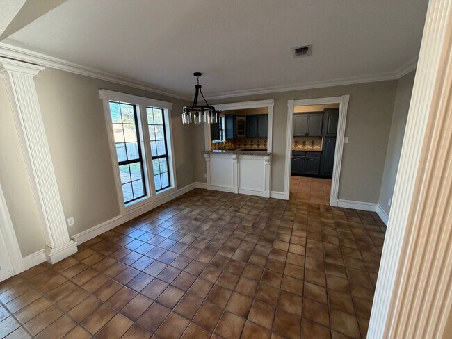 Building Photo - COMING SOON - 4 Bedroom, 2 Bathroom Home for Rent!