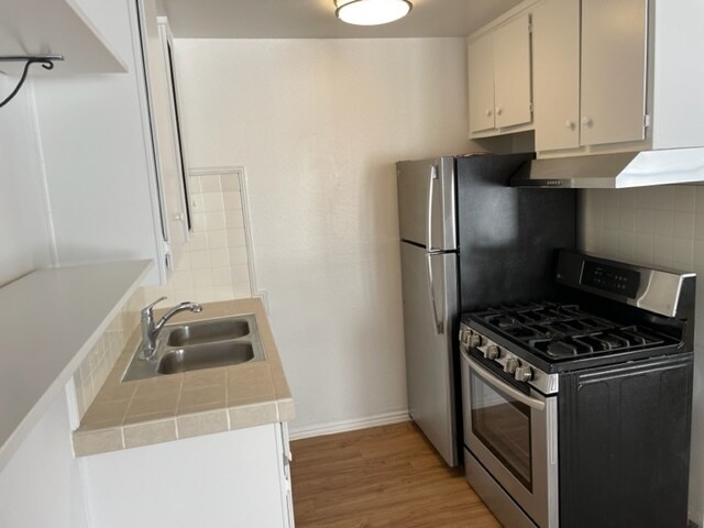 Building Photo - 5229 Cartwright Ave