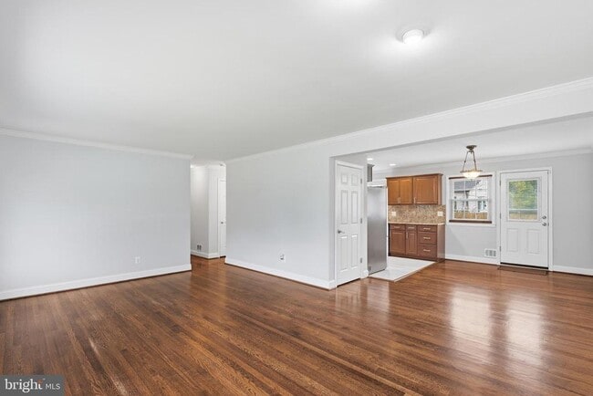 Building Photo - 1719 Melbourne Dr