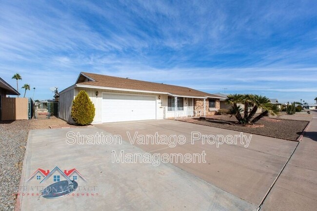 Building Photo - 10032 W Coggins Dr