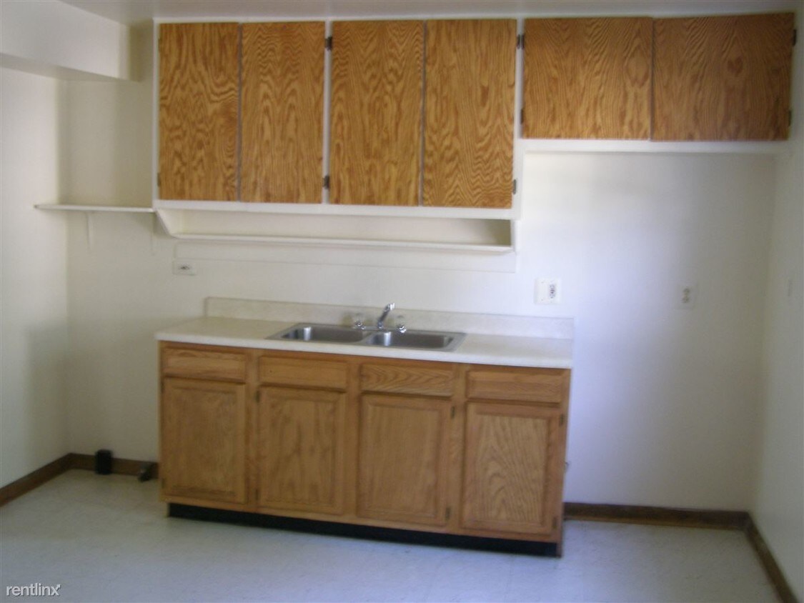 Building Photo - 3 br, 1 bath Duplex - 2039 Dryden St /1 ba...