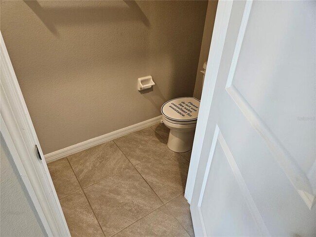 Building Photo - 5263 Dragonfly Dr