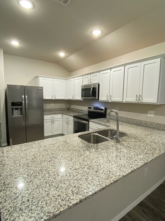 Foto del edificio - 4616 W Hoover Loop
