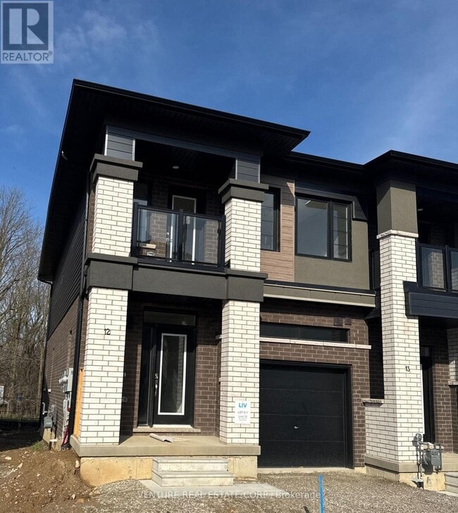 Building Photo - 660 Colborne St W