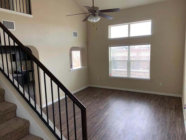 Foto del edificio - 14712 Joy Lee Ln