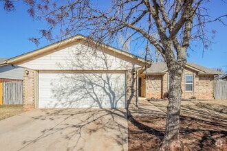 Building Photo - 1205 Northridge Rd
