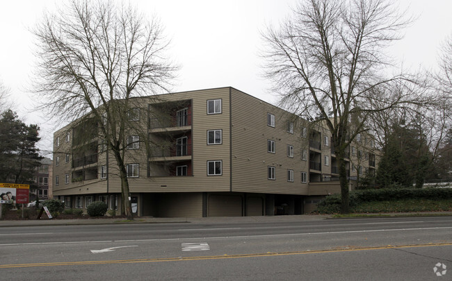 Building Photo - Roosevelt Court Apartments