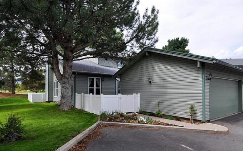 Foto principal - 4456 W Skye Dr