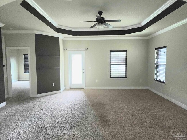 Building Photo - 6300 Ladera Trail