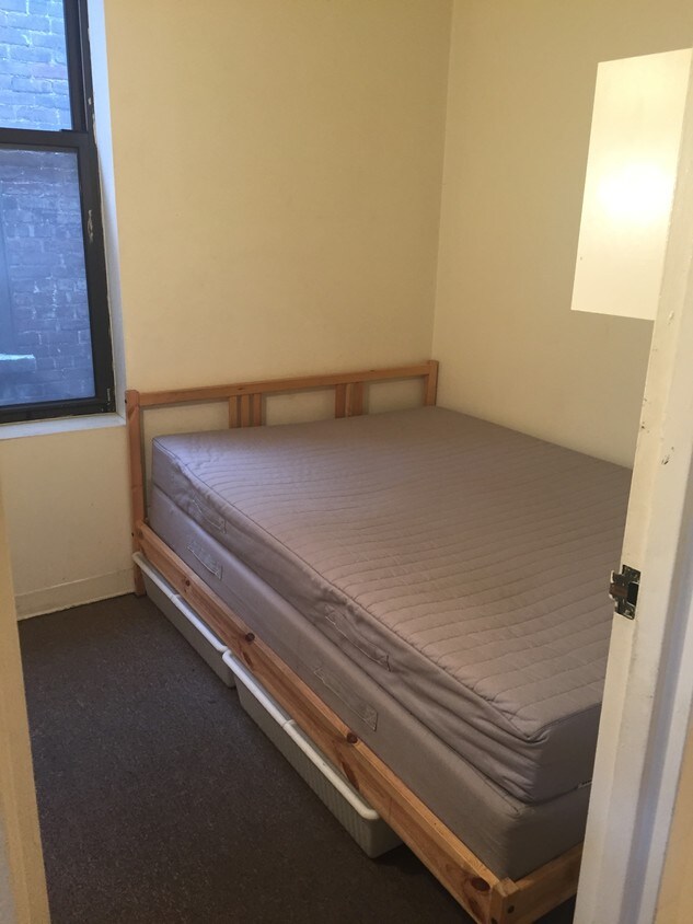 Foto principal - 300 W 42nd St