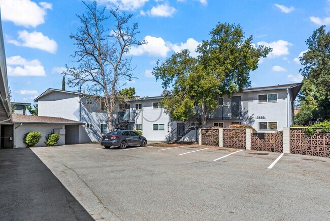 Foto del edificio - 3865 Almond Ave