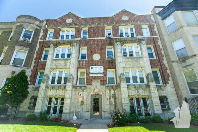 Building Photo - 4735 N Beacon St