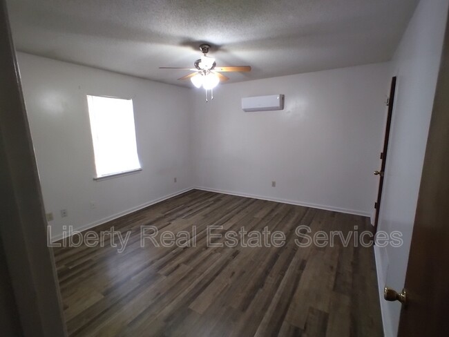 Building Photo - 54 Live Oak Loop