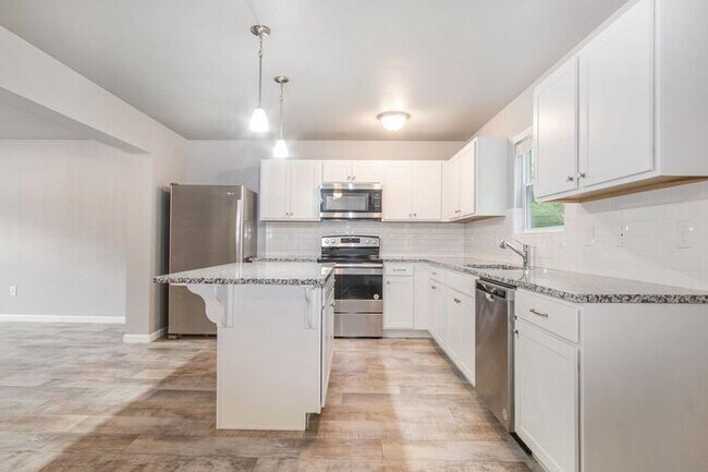 Foto del edificio - 4460 Meadowlane Ct