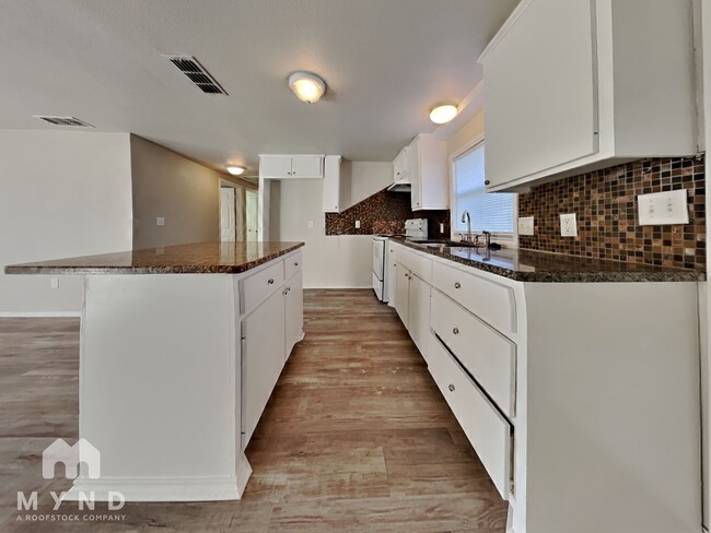 Building Photo - 3309 E 14th St