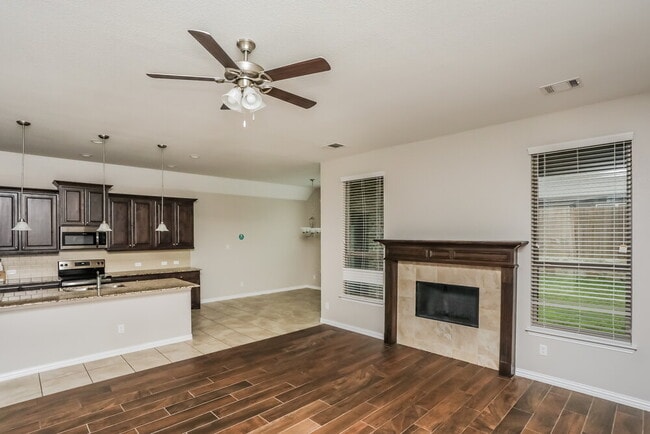 Foto del edificio - 220 Watson St