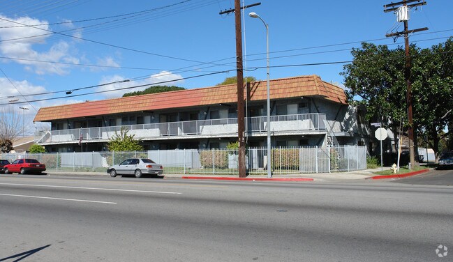 Foto del edificio - 14237 Vanowen St