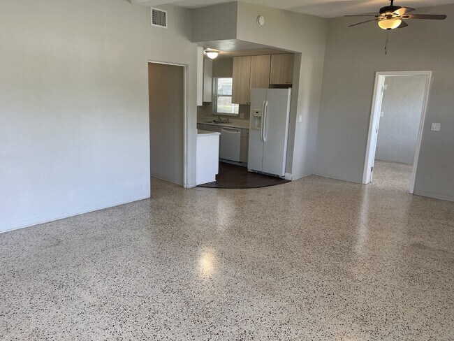 Foto del edificio - Desirable location in Melbourne FL