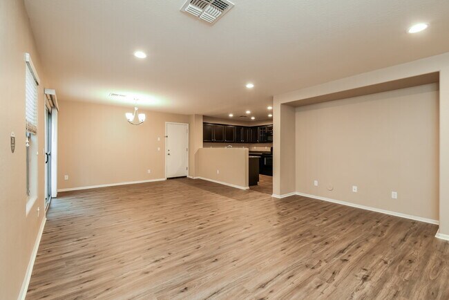 Foto del edificio - 923 S Pheasant Dr