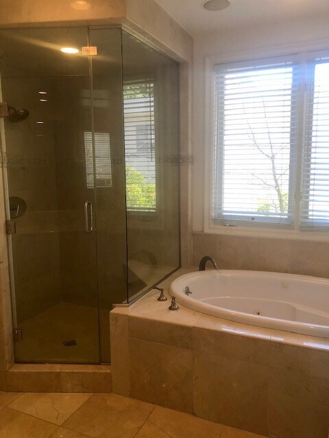 Foto del edificio - 129 S Elm Dr