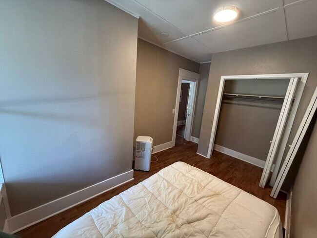 Foto del edificio - Downtown Pensacola - 2 bedroom, 1 bathroom