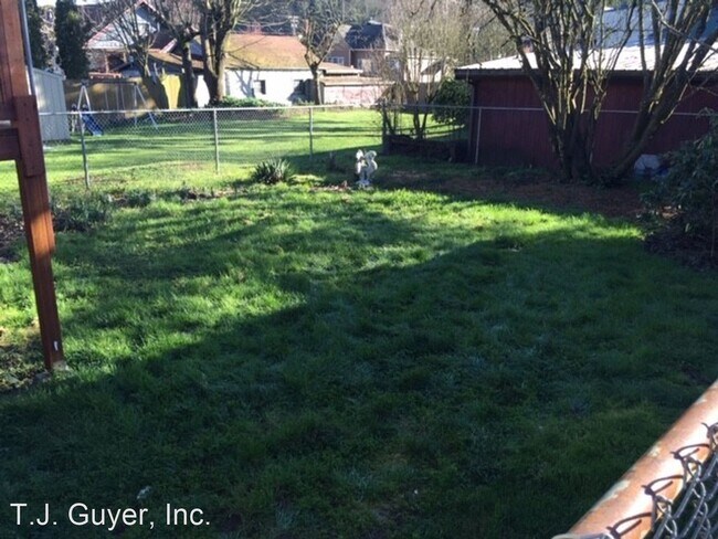Foto del edificio - 2 br, 1 bath House - 650 NW Quincy Pl