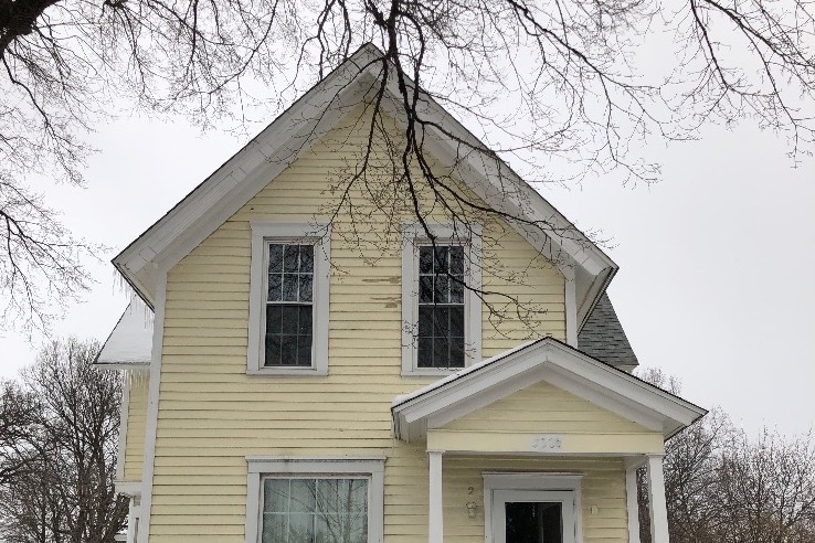 Front entry - 230 E Rose St