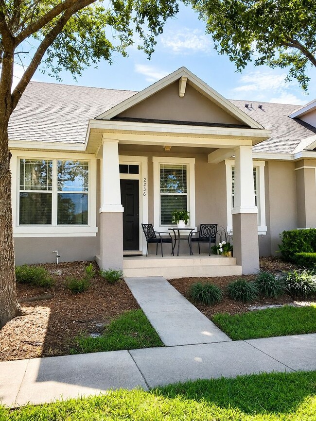 Townhome in Avalon Park - Townhome in Avalon Park
