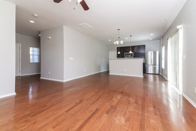 Foto del edificio - 547 Kerriann Ln