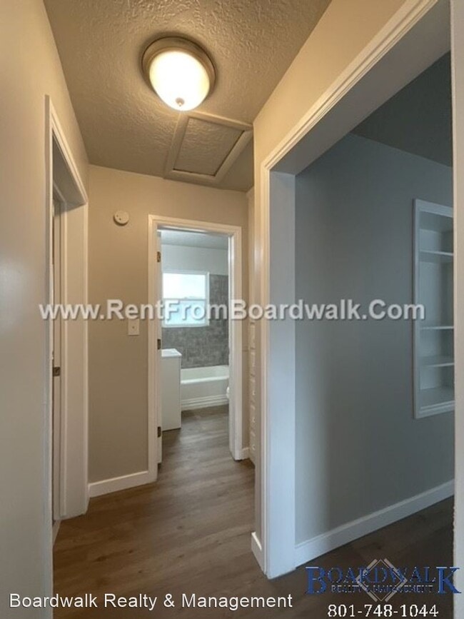 Building Photo - 3 br, 1 bath House - 737 Lennox St