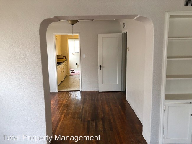 Foto del edificio - 2 br, 1 bath Apartment - 821 S. Court St.