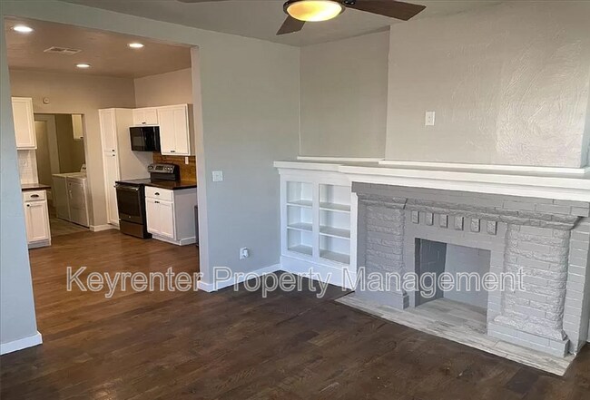 Foto del edificio - 1444 NE 13th St - 1446