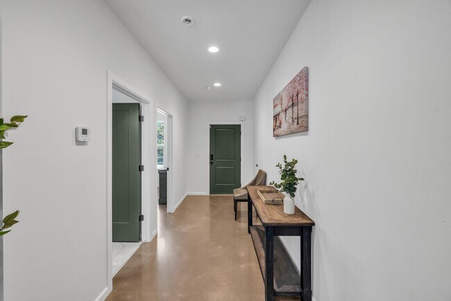 Foto del edificio - P.57 Kode Properties, LLC 1240-1242