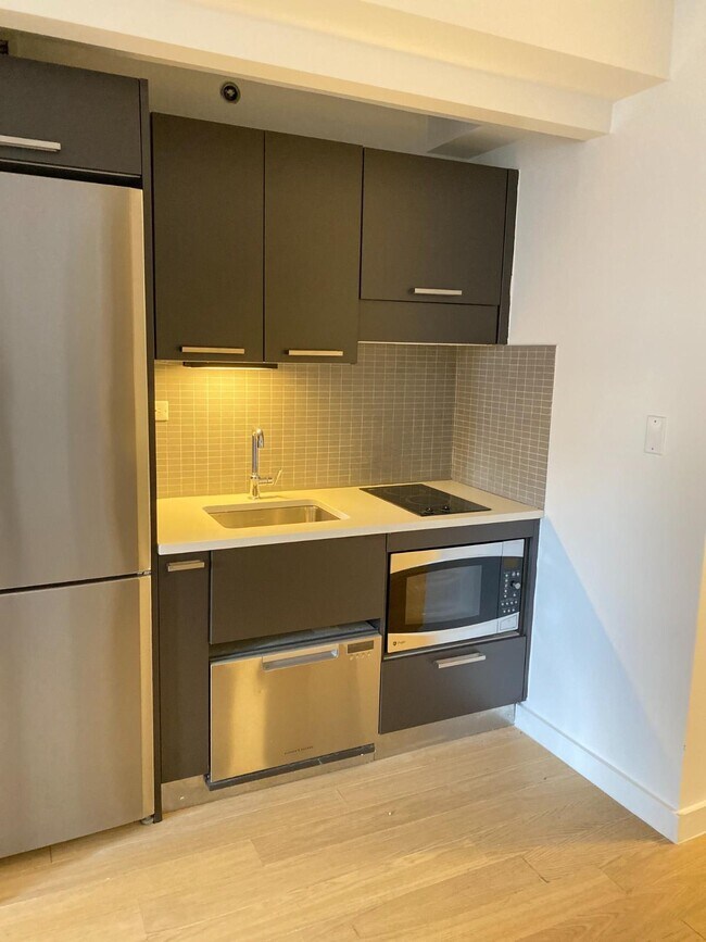 Foto del edificio - 222 E 39th St