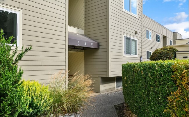 Photo - 5844 NE 75th St Apartments