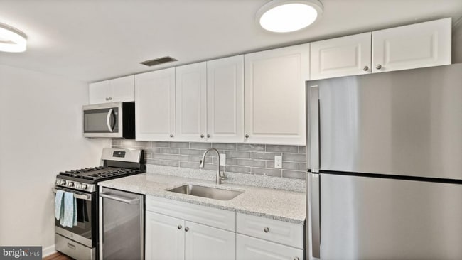 Foto del edificio - 527 N Armistead St