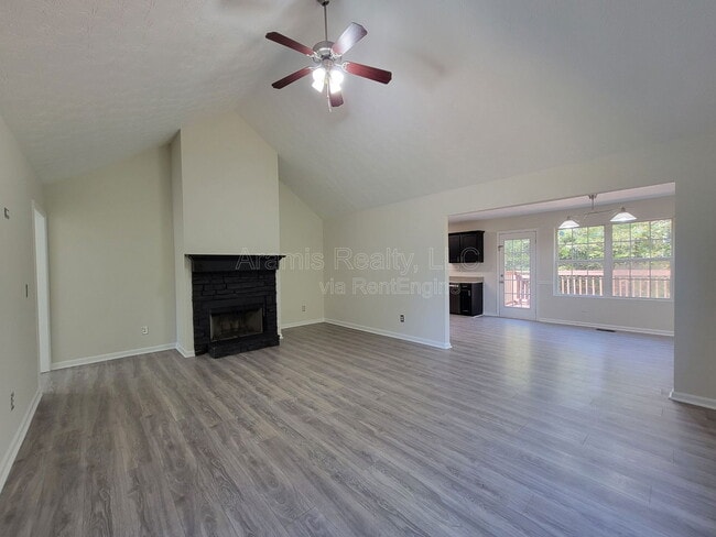 Building Photo - 120 Buddy Blvd