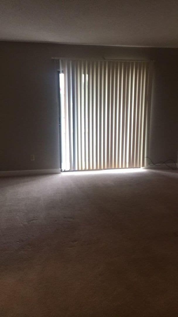 Building Photo - bg1219