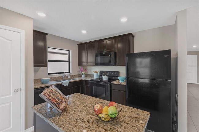 Foto del edificio - 808 Chatham Walk Dr