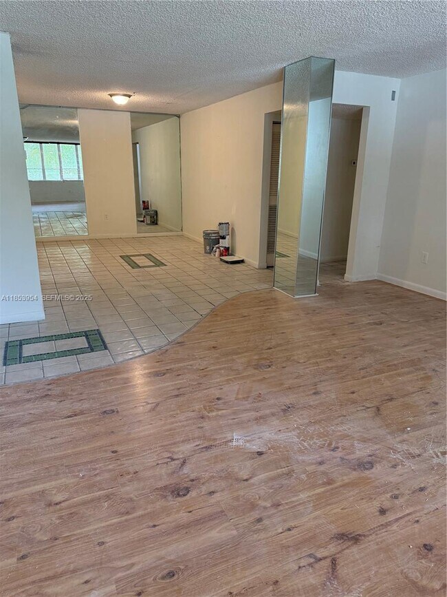 Foto del edificio - 6901 SW 147th Ave