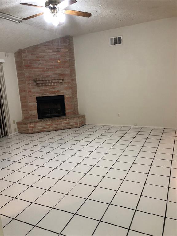 Foto del edificio - 7105 Greenyard Dr