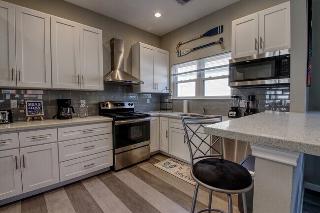 Cocina completamente equipada - 1028 Avenue K