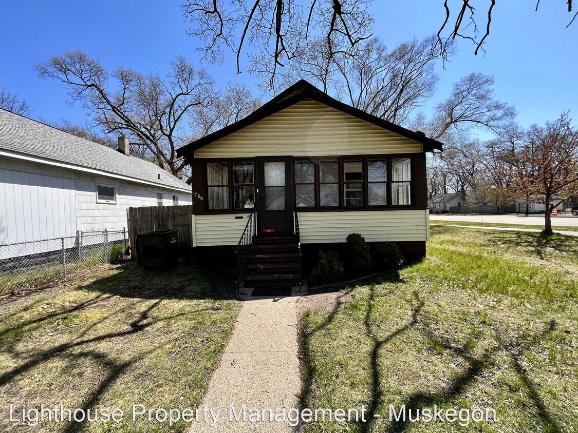 Foto principal - 2 br, 1 bath House - 1786 Dyson Street