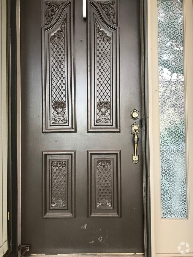 Stonehenge Condominium 3 Bedroom Apartments for Rent Cave Spring, VA