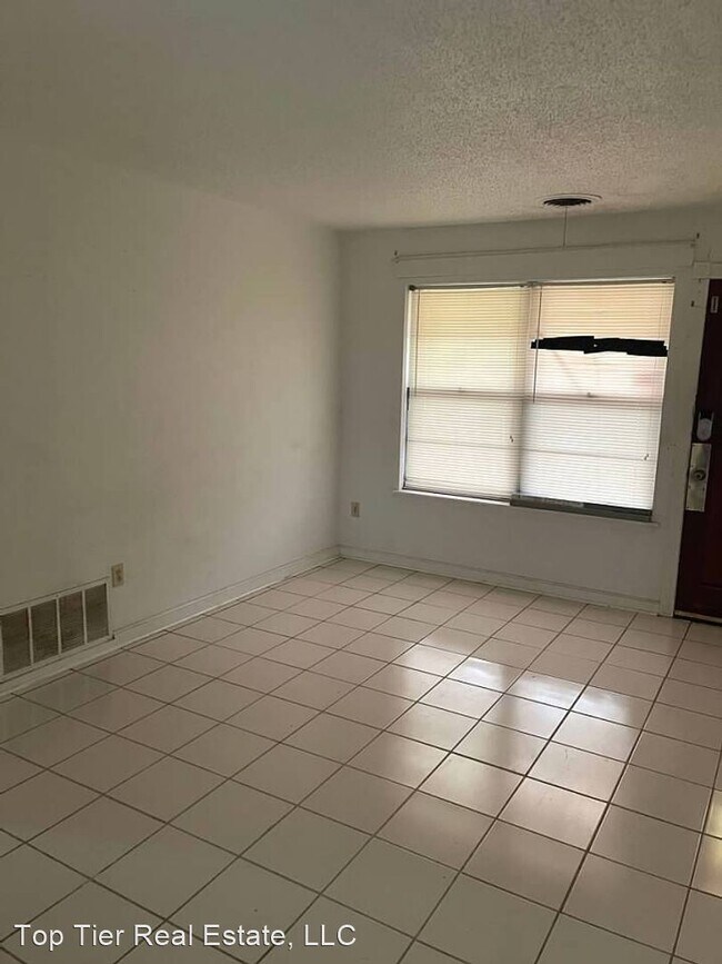Building Photo - 3 br, 1.5 bath House - 407 NW 75th St