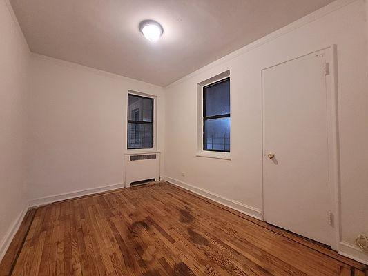 Foto del edificio - 2 bedroom in Bronx NY 10452