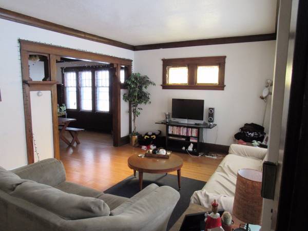 Foto del edificio - 3466 N Downer Ave