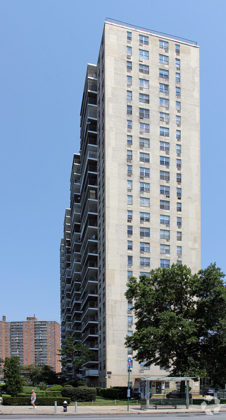 Primary Photo - Brightwater Towers