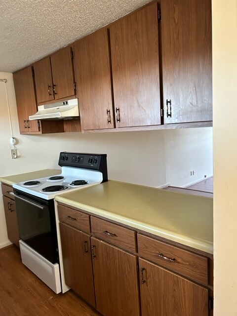 Foto del edificio - 701 Kenwood Rd
