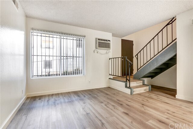 Foto del edificio - 530 Casanova St
